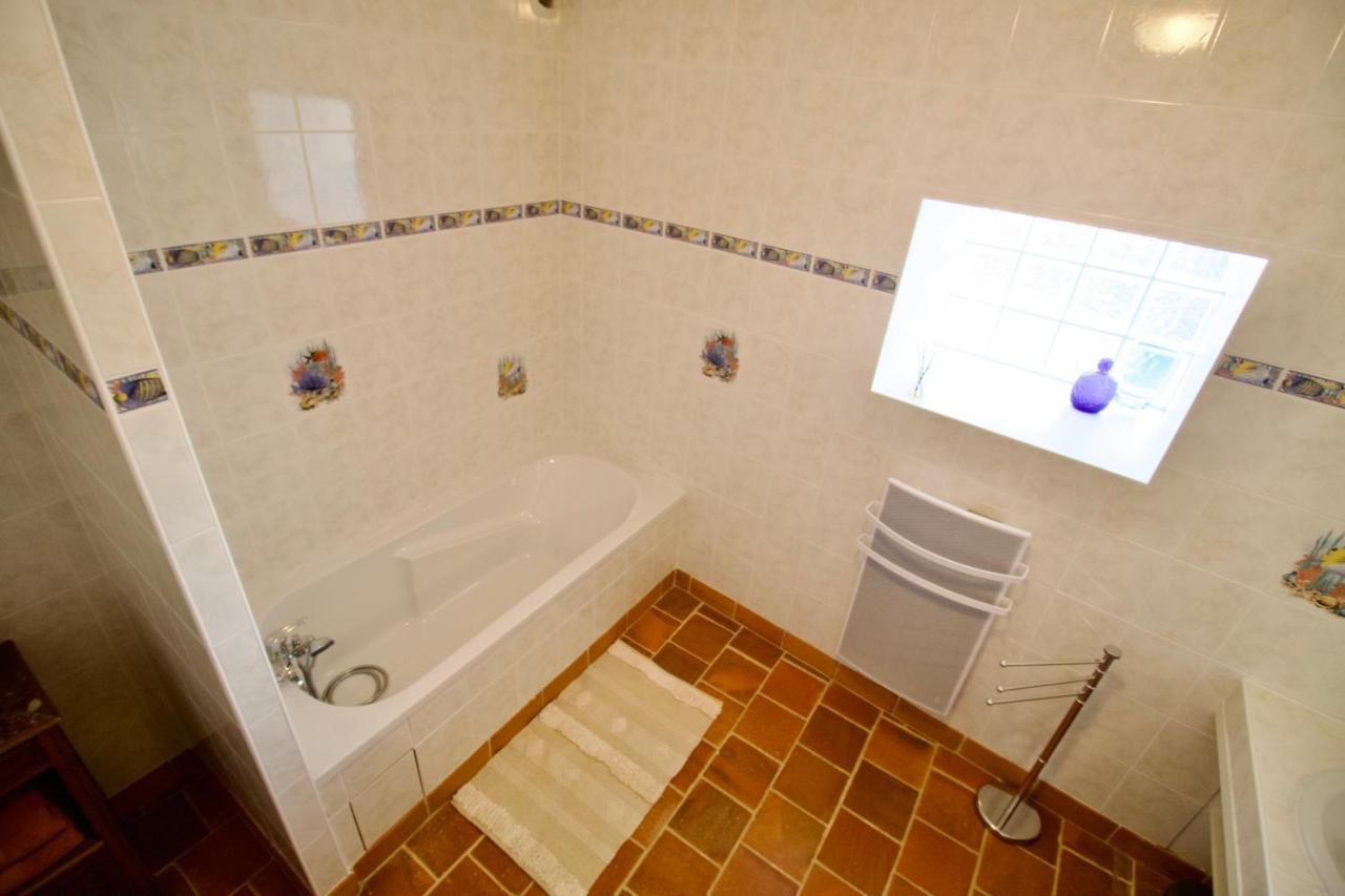 Bed and Breakfast O Trois Oliviers Louin Екстер'єр фото