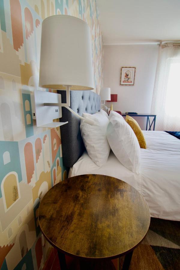 Bed and Breakfast O Trois Oliviers Louin Екстер'єр фото