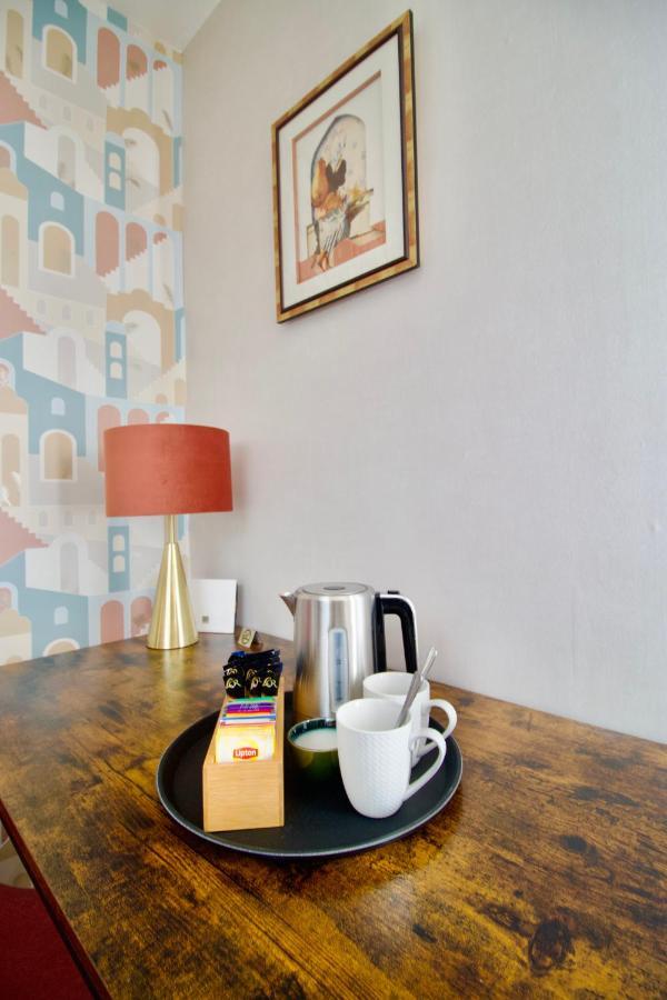 Bed and Breakfast O Trois Oliviers Louin Екстер'єр фото