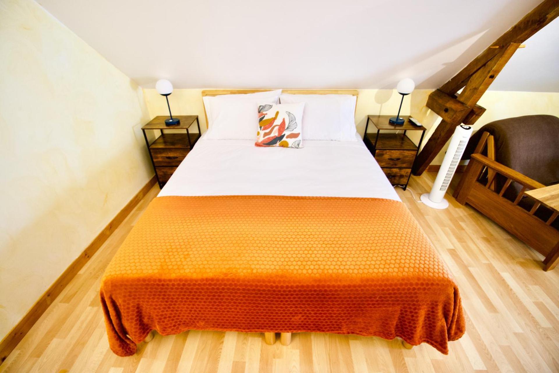 Bed and Breakfast O Trois Oliviers Louin Екстер'єр фото