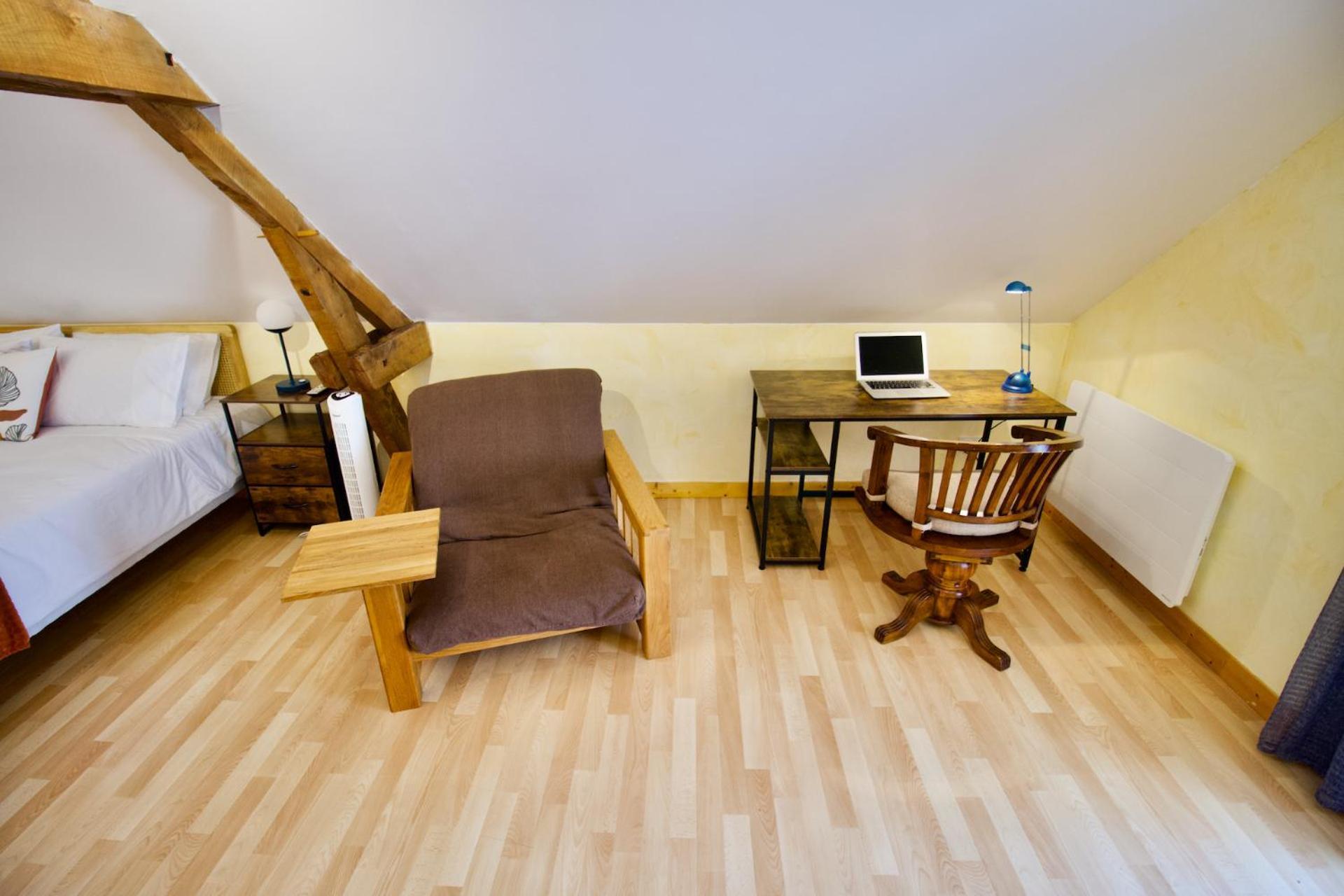 Bed and Breakfast O Trois Oliviers Louin Екстер'єр фото